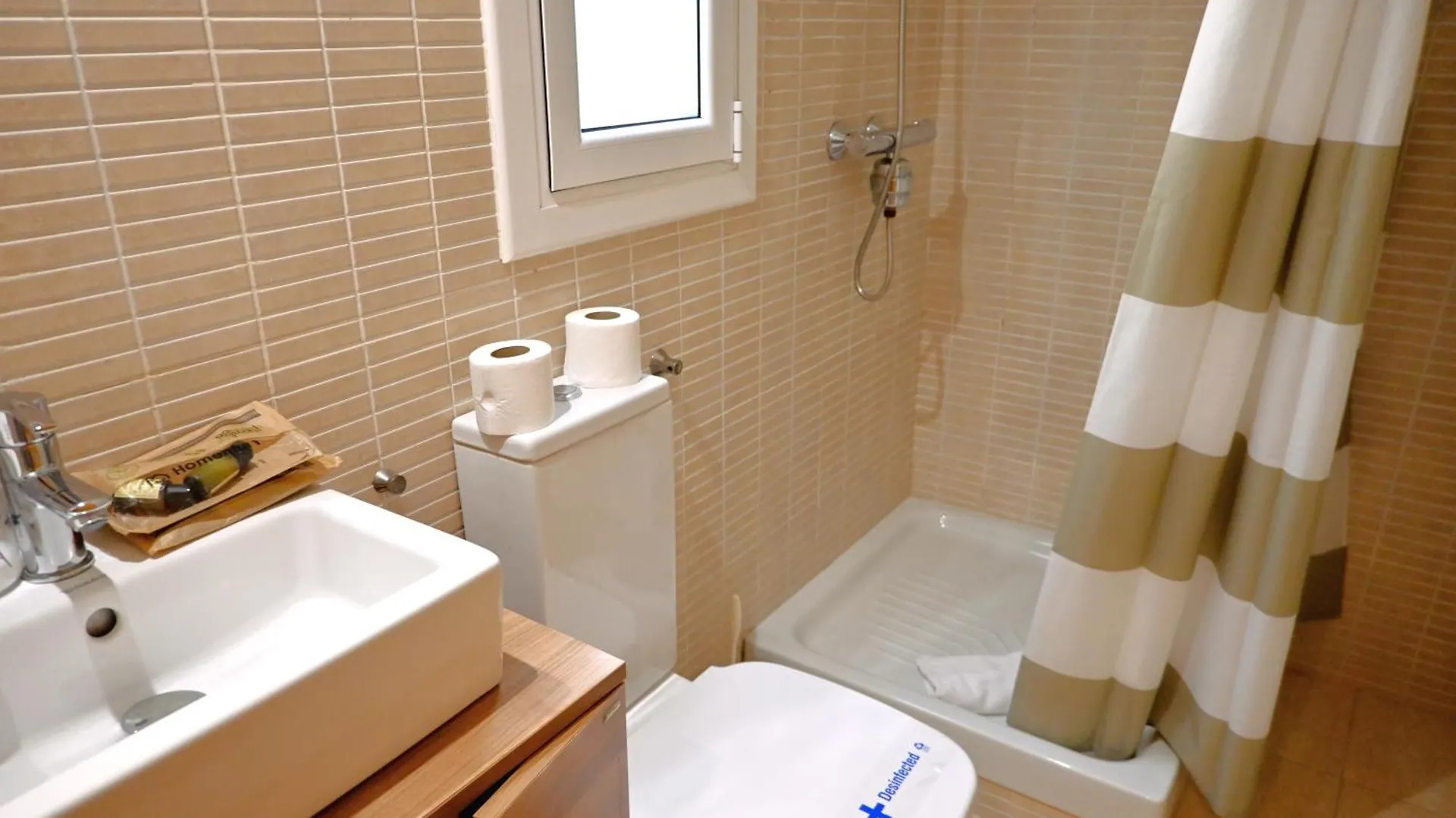 Homenfun Barcelona Hospital Clinic L Appartement